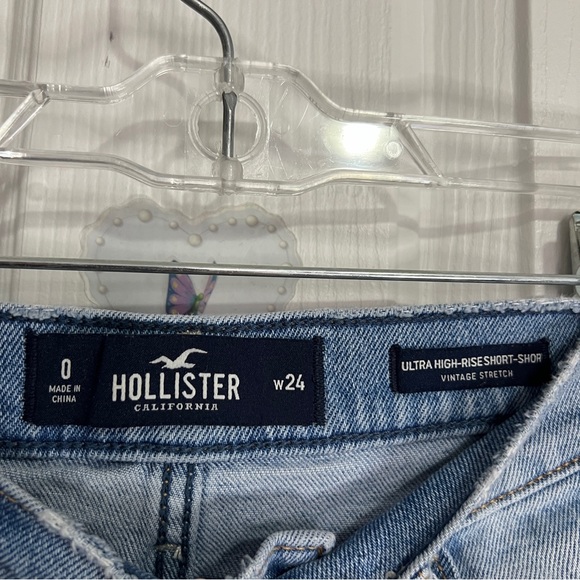 Hollister High Rise Denim Shorts - Picture 3 of 3